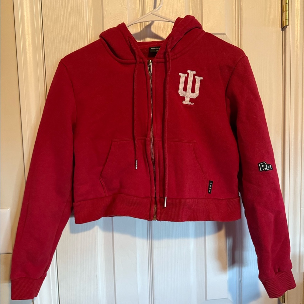 Red cropped IU jacket